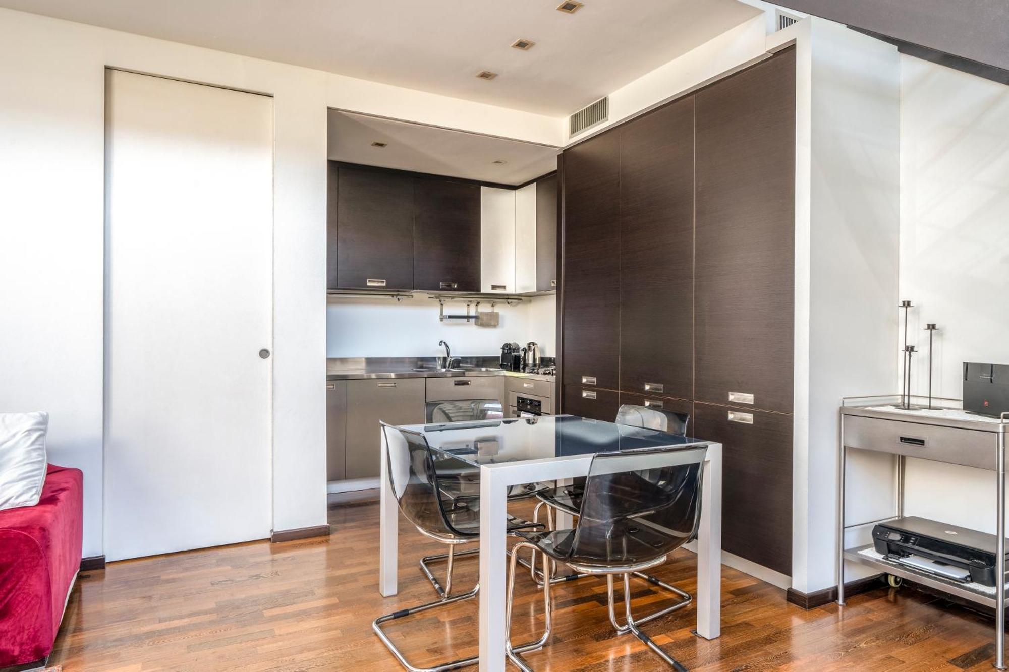 Apartment Red Lofty Milano- Loft Moderno Comodo Per Ippodromo, San Siro, Rho Fiera-mico E Politecnico, Parking Mailand